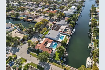 13200 N Bayshore Dr, North Miami, FL 33181 - Photo 40
