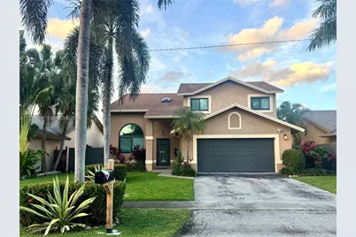 223 SE 8th St, Dania Beach, FL 33004 - Photo 2