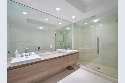 17301 Biscayne Blvd #1105, North Miami Beach, FL 33160 - Photo 16