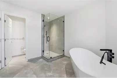 3135 NE 211 St, Aventura, FL 33180 - Photo 24