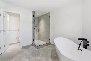 3135 NE 211th St, Aventura, FL 33180 - Photo 24