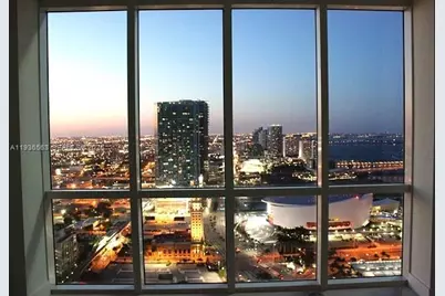 253 NE 2nd St #4303, Miami, FL 33132 - Photo 4