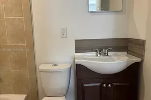 15240 NE 8th Ave, Miami, FL 33162 - Photo 10