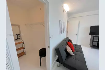 401 69th St #304, Miami Beach, FL 33141 - Photo 18