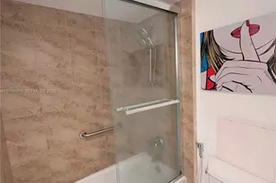 401 69th St, Miami Beach, FL 33141 - Photo 14