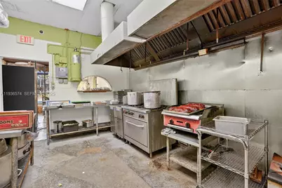 Restaurant/Cafeteria For Sale in The Heart Of Fontainebleau Blvd, Miami, FL 33172 - Photo 16