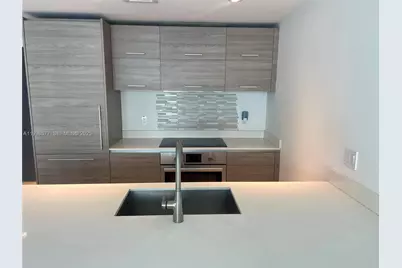 1300 S Miami Ave #2511, Miami, FL 33130 - Photo 12