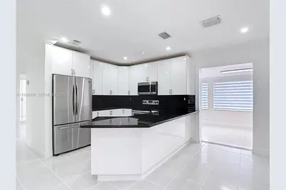 7410 SW 39th St, Miami, FL 33155 - Photo 14