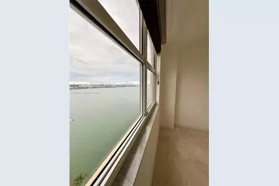 770 Claughton Island Dr #PH-15, Miami, FL 33131 - Photo 12