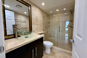 770 Claughton Island Dr, Miami, FL 33131 - Photo 8