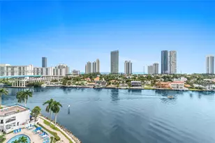 19101 NE 36th Ct, Aventura, FL 33180 - Photo 2