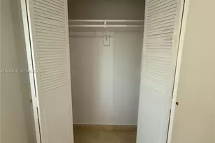 1305 W 53rd St, Hialeah, FL 33012 - Photo 22