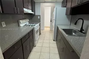 1305 W 53rd St, Hialeah, FL 33012 - Photo 4