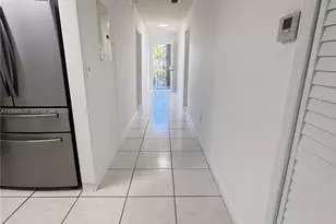 8851 NW 119th St, Hialeah Gardens, FL 33018 - Photo 16