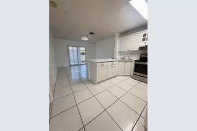 8851 NW 119th St #4303, Hialeah Gardens, FL 33018 - Photo 14
