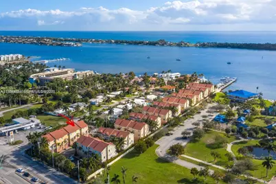 104 Harbors Way, Boynton Beach, FL 33435 - Photo 1