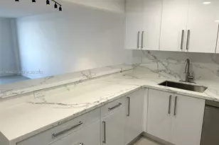 7928 West Dr, North Bay Village, FL 33141 - Photo 8