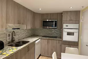 4001 S Ocean Dr, Hollywood, FL 33019 - Photo 14