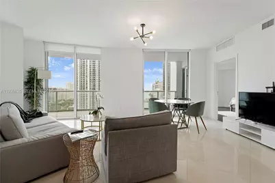 300 S Biscayne Blvd #T-1608, Miami, FL 33131 - Photo 4