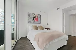 300 S Biscayne Blvd, Miami, FL 33131 - Photo 14