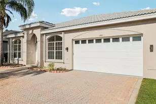 17811 SW 4th Ct, Pembroke Pines, FL 33029 - Photo 4