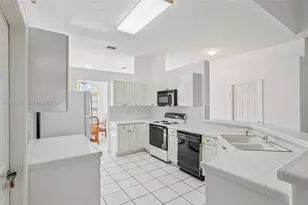 17811 SW 4th Ct, Pembroke Pines, FL 33029 - Photo 20