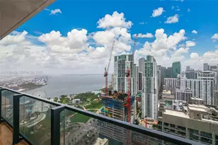 398 NE 5th St, Miami, FL 33132 - Photo 32