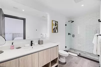 398 NE 5th St #3718-3719, Miami, FL 33132 - Photo 18