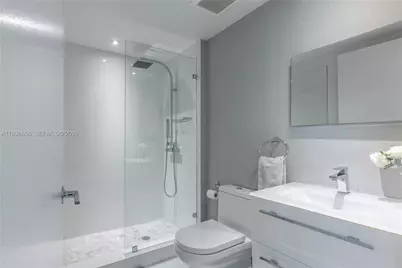 17201 Collins Ave #1807, Sunny Isles Beach, FL 33160 - Photo 24