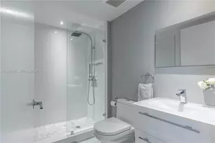 17201 Collins Ave, Sunny Isles Beach, FL 33160 - Photo 24