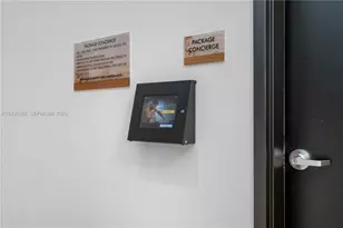 16395 Biscayne Blvd, North Miami Beach, FL 33160 - Photo 32