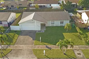13254 SW 255th Terrace, Homestead, FL 33032 - Photo 2