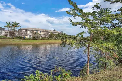 3475 Broken Woods Dr #106, Coral Springs, FL 33065 - Photo 34