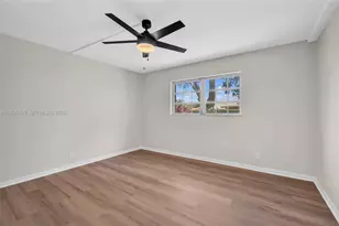 3475 Brokenwoods Dr, Coral Springs, FL 33065 - Photo 18