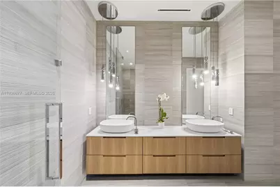 4701 N Meridian Ave #304, Miami Beach, FL 33140 - Photo 32