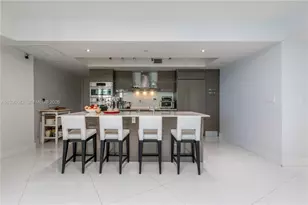17201 Collins Ave, Sunny Isles Beach, FL 33160 - Photo 10