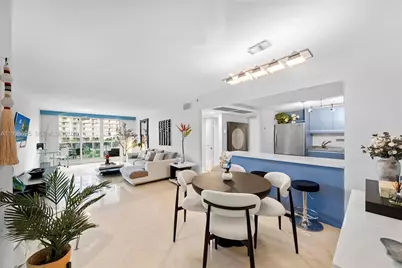 2301 Collins Ave #408, Miami Beach, FL 33139 - Photo 2