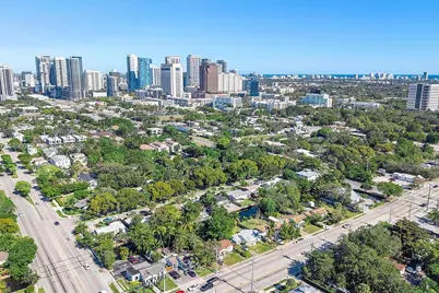 300 SW 11th Ct, Fort Lauderdale, FL 33315 - Photo 46