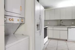 8877 Collins Ave, Surfside, FL 33154 - Photo 22