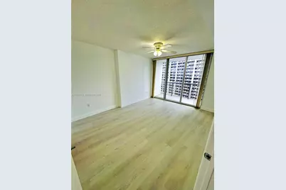 1750 N Bayshore Dr #1606, Miami, FL 33132 - Photo 6