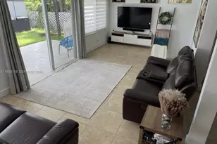 17831 NW 84th Ct, Miami, FL 33015 - Photo 18