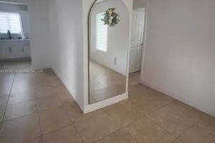 17831 NW 84th Ct, Miami, FL 33015 - Photo 14