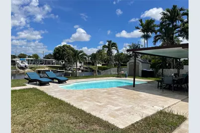 17831 NW 84th Ct, Miami, FL 33015 - Photo 6