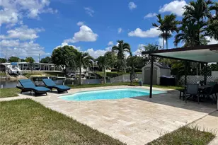 17831 NW 84th Ct, Miami, FL 33015 - Photo 6