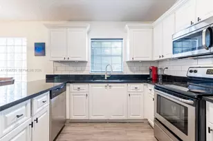 3880 NW 121st Ave, Sunrise, FL 33323 - Photo 4