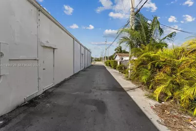 1601 E Sample Rd, Pompano Beach, FL 33064 - Photo 6