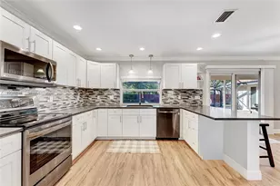 2540 NW 115th Dr, Coral Springs, FL 33065 - Photo 14