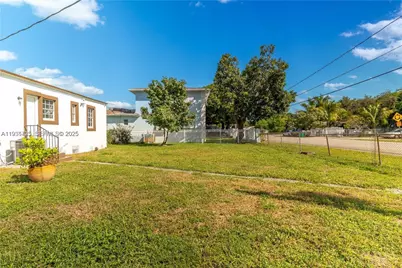 1430 NW 87th Ter, Miami, FL 33147 - Photo 26