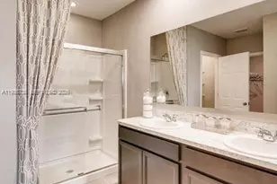 943 Riviera Ave, Sebastian, FL 32958 - Photo 6