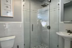 1611 71st St, Miami Beach, FL 33141 - Photo 14